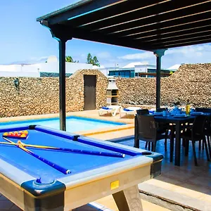  Villa Calamares With Heated Pool And Air Conditioning Spain